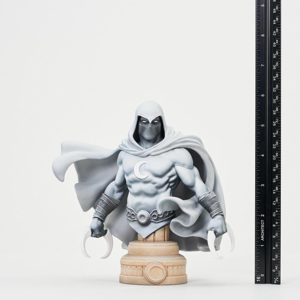 marvel-moonknight-bust-ruler.jpg